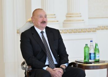 Prezident İlham Əliyev Britaniya səfirini qəbul etdi – Foto