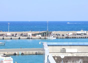 Təcili: Girne sahillərində içərisində 267 nəfərin olduğu bərə batıb
