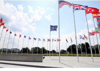 İsveçrə seçiciləri NATO əməkdaşlığını məhdudlaşdıran daha sərt neytrallıq qaydalarını rədd edirlər