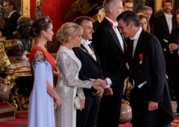İspaniya Senatı Fransa ilə dostluq sazişini rədd edib