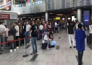  Ukrayna Silahlı Qüvvələri Moskva səmasını bağlayıb: Türkiyədən Rusiya Federasiyasının paytaxtına uçan təyyarələr geri qayıdıb